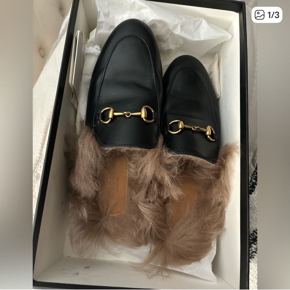 Gucci Black Leather Loafers with Brown Fur and Gold Hardware